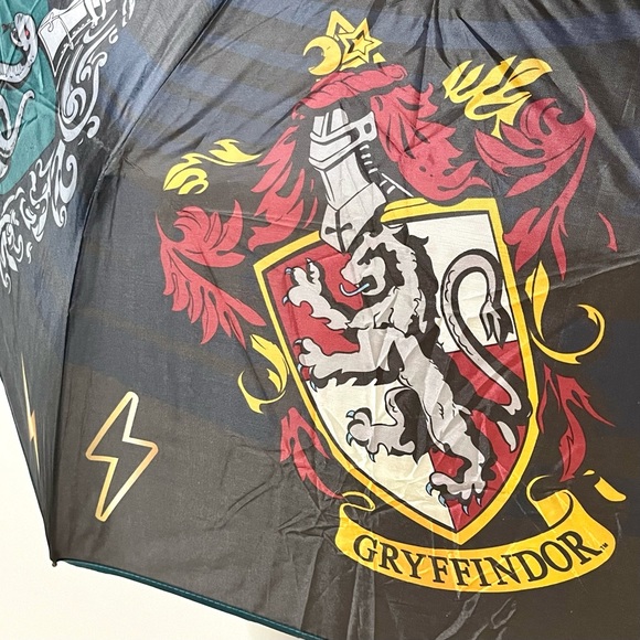 Lot of 2 Harry Potter Hogwarts House Crests Umbrella Grimauld Place Tote Bag NWT - Picture 14 of 16